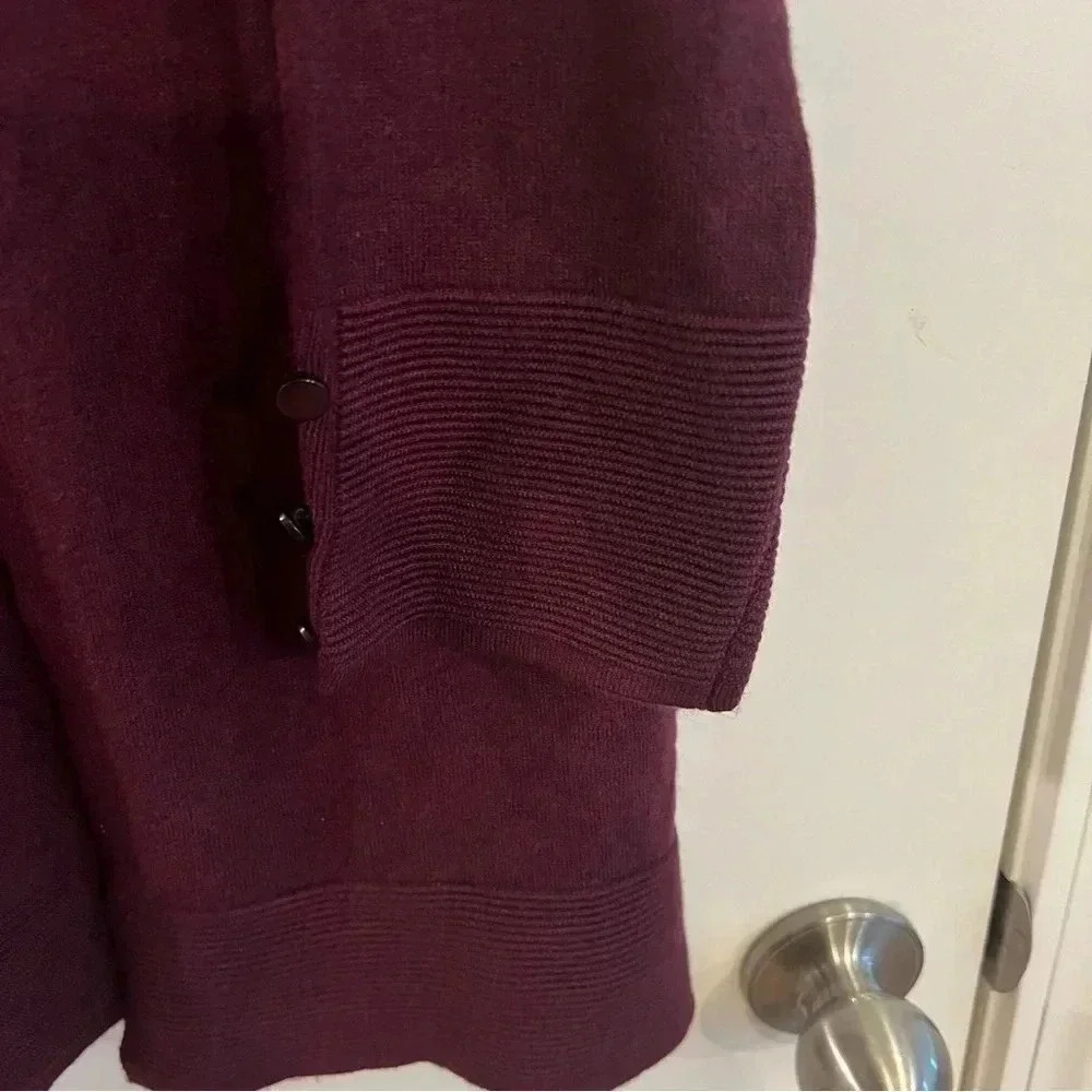 Evolution by Cyrus cardigan small - Picture 3 of 4